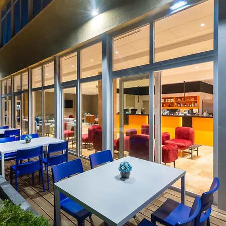 מלון Hunguest Helios 4*