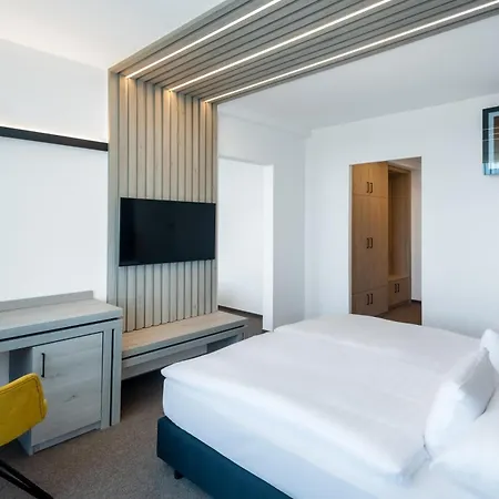 ホテル Hunguest Helios ヘーヴィーズ