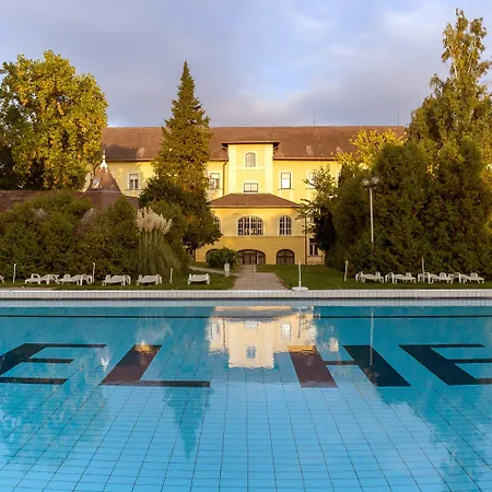 Hunguest Helios ヘーヴィーズ