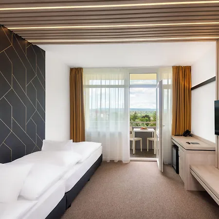 Hunguest Helios Szálloda 4*