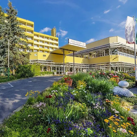 Hunguest Helios ホテル ヘーヴィーズ