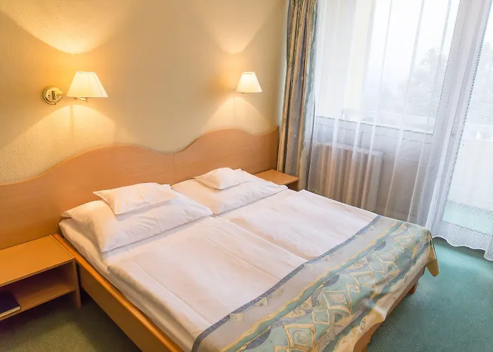 Hunguest Helios 호텔